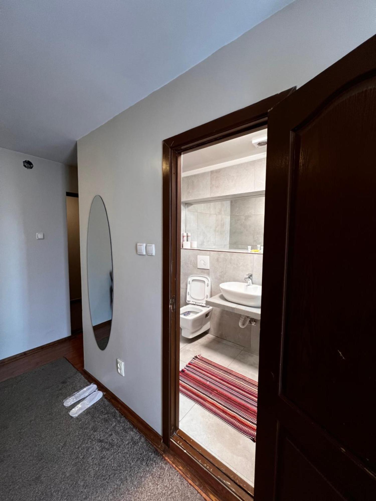 Salam Hotel Ош Экстерьер фото