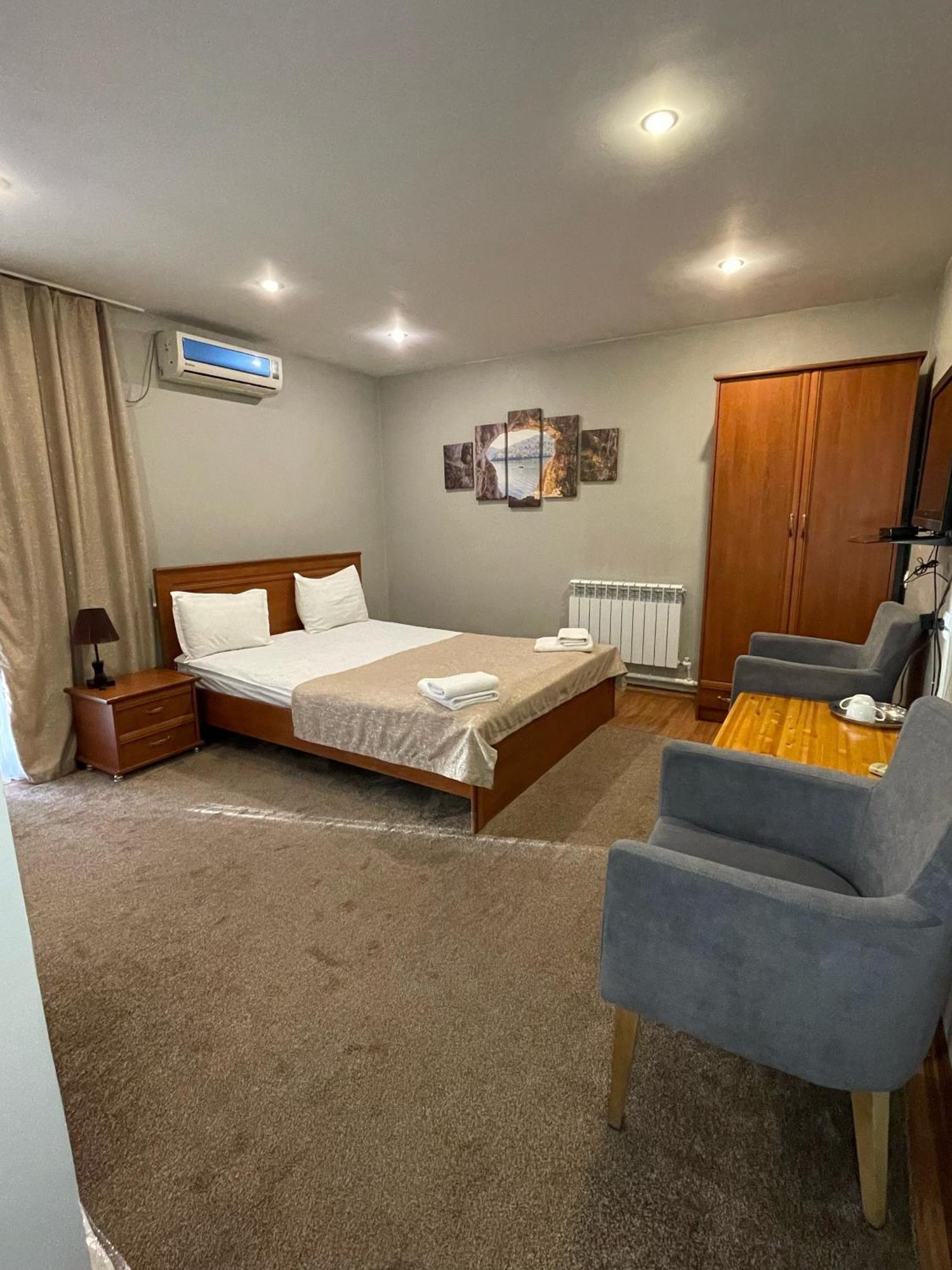 Salam Hotel Ош Экстерьер фото