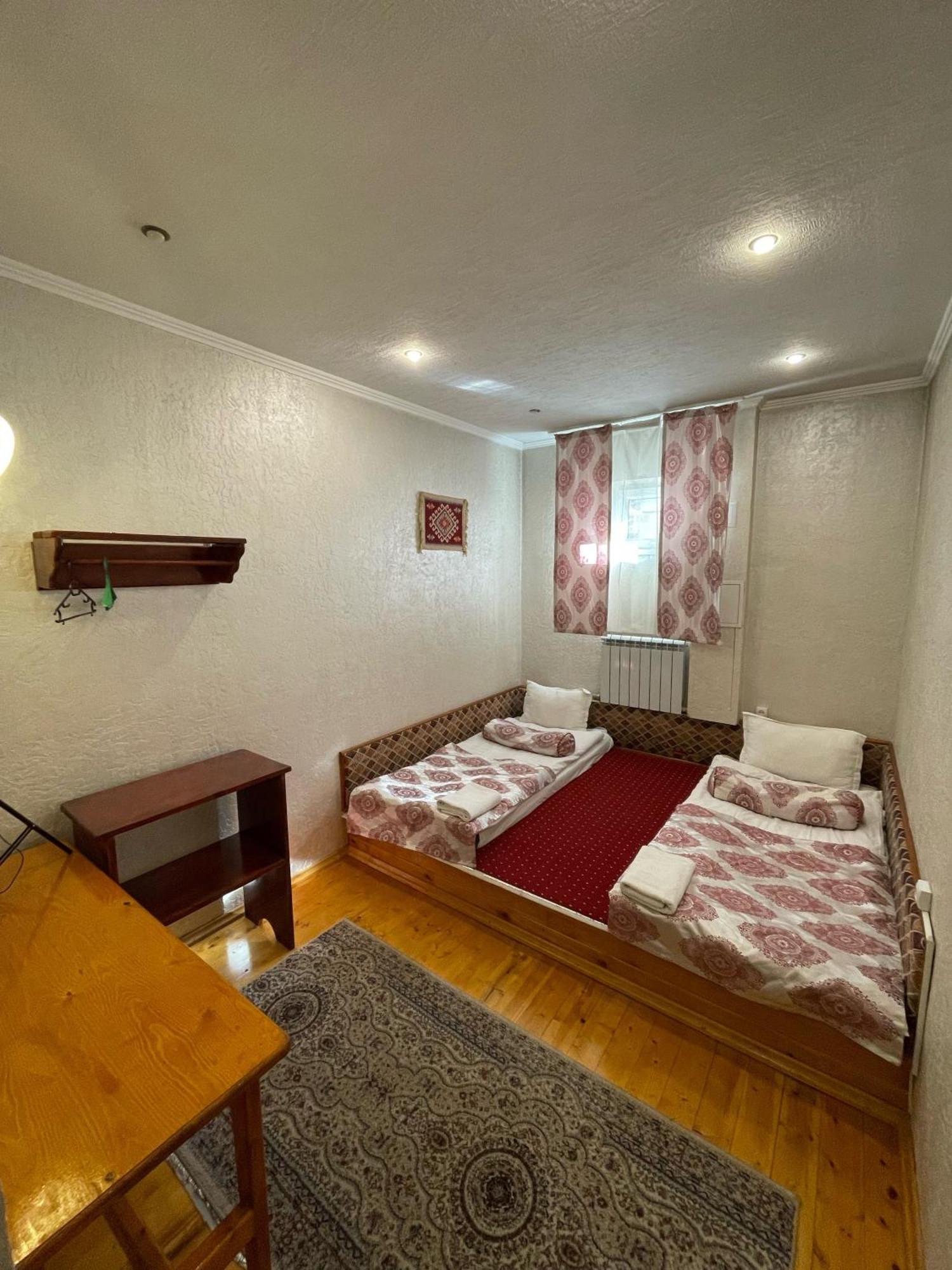 Salam Hotel Ош Экстерьер фото